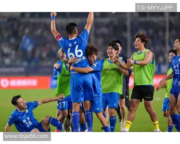 南京足球队在全国团队协作排行榜中荣登第七名展现出色团队精神与实力