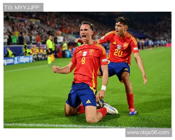 足球明星八人阵容解析揭示他们的职业生涯与场上表现的精彩瞬间 足球明星八人阵容解析揭示他们的职业生涯与场上表现的精彩瞬间